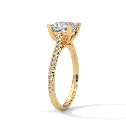 Elegant Princess-Cut Diamond Engagement Ring with Pave Band