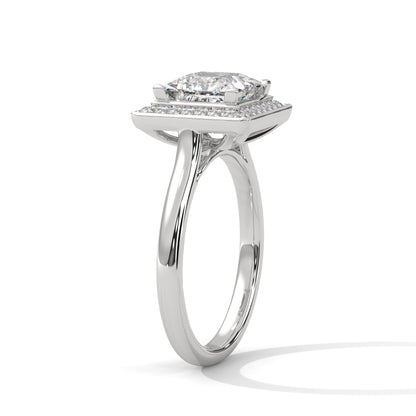 Luxurious Princess-Cut Diamond Halo Engagement Ring