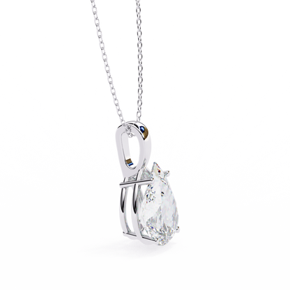 Featuring a Beautiful Teardrop-shaped Pendant that Adds Elegance to any Outfit
